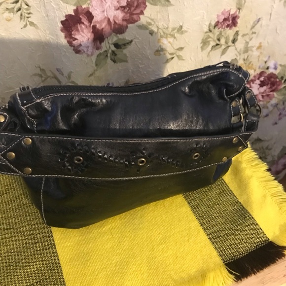 💛2/12.00-Black soft faux leather hand bag - Picture 3 of 5